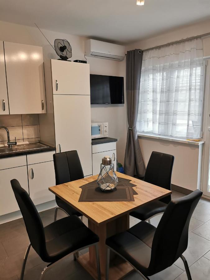 Apartments Penko Lovran Bagian luar foto